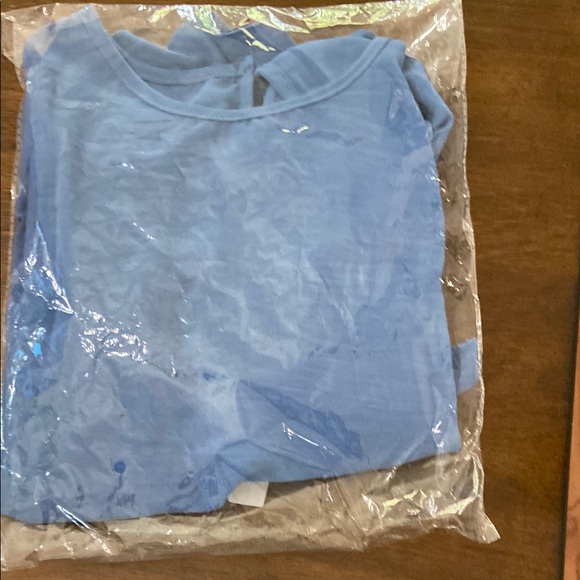 Blue Ruffle Hem Women's Top - Picture 7 of 7